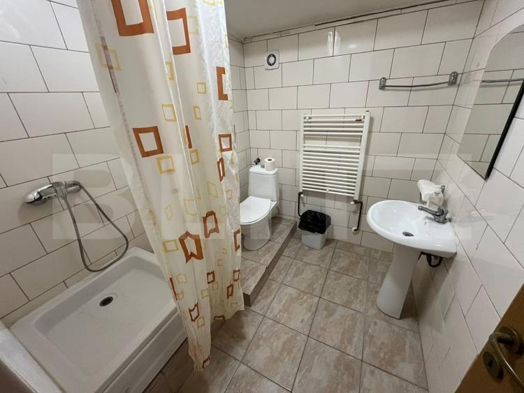 Spațiu comercial, de 1,120 mp, în Ultracentral