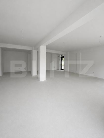 Spațiu comercial, de 90 mp, în Piața Centrală