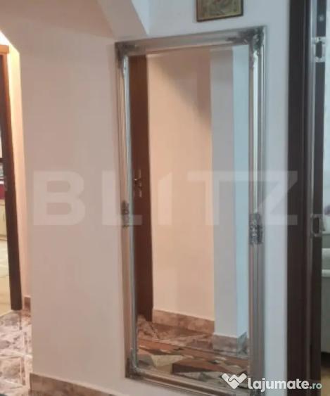 Apartament cu 3 camere decomandat în Central