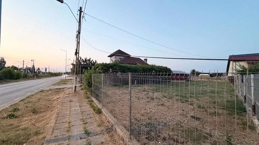 Casă cu 3 camere cu Teren 2101 Mp în Central