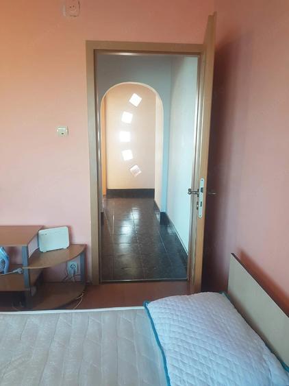 Apartament cu 2 camere decomandat în Steaua