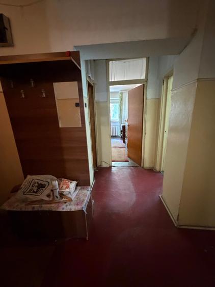 Apartament cu 3 camere decomandat în Berceni