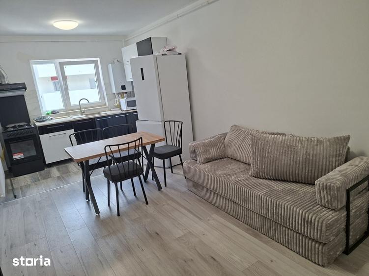 Apartament cu 2 camere semidecomandat în Apărătorii Patriei