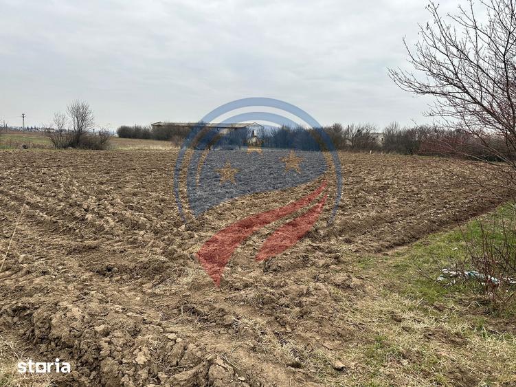 Teren de 935 mp, în Brădești
