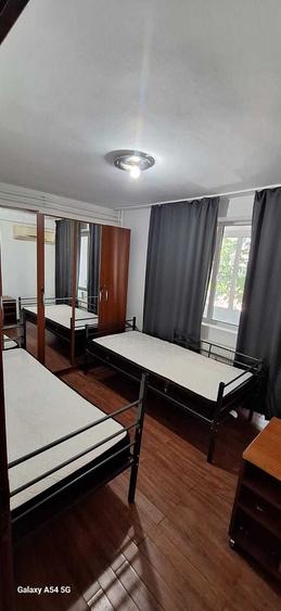 Apartament cu 3 camere decomandat în Grivița