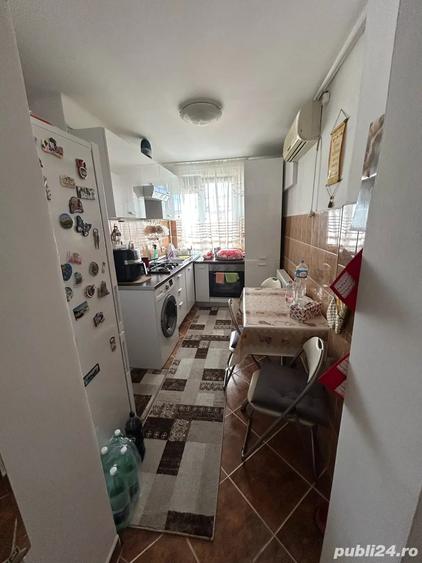 Apartament cu 3 camere decomandat în Central
