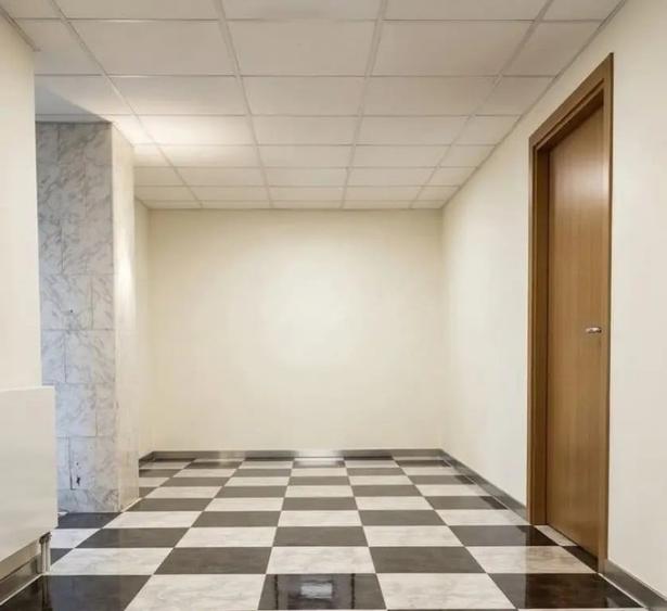 Spațiu comercial, de 80 mp, în Central