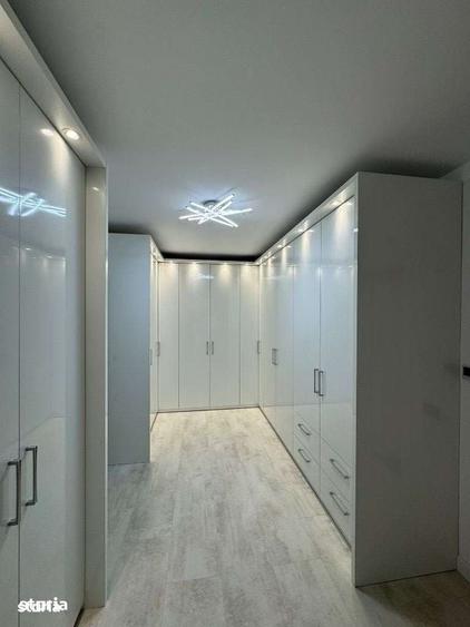 Casă cu 5 camere cu Teren 1213 Mp în Ostroveni