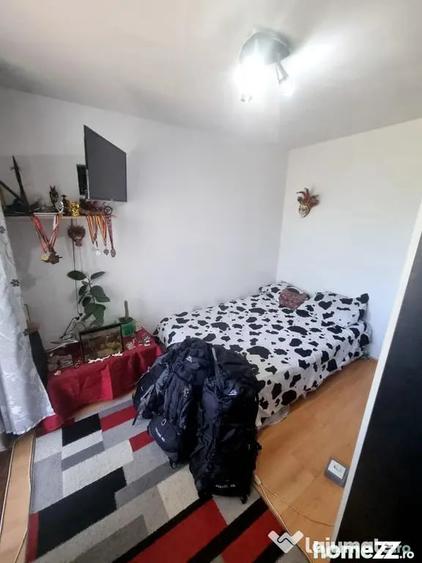 Apartament cu 2 camere nedecomandat în Km 4