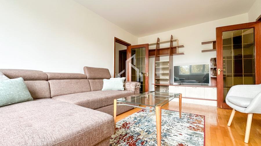 Apartament cu 3 camere semidecomandat, mobilat în Drumul Taberei