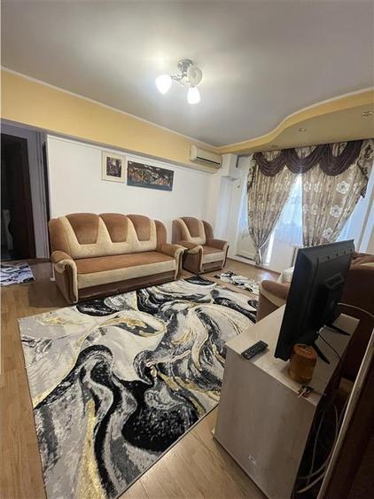 Apartament cu 2 camere semidecomandat, mobilat în Tei