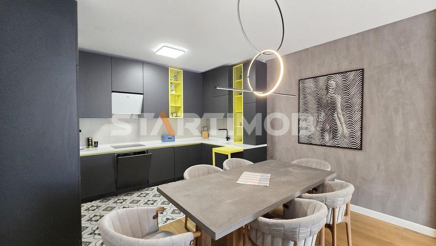Apartament cu 3 camere decomandat, mobilat în Ultracentral