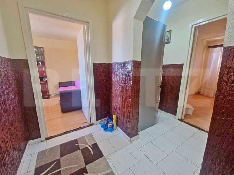 Apartament cu 3 camere decomandat, mobilat în Câmpia Turzii