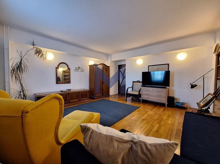 Apartament cu 3 camere decomandat, mobilat în Gheorgheni