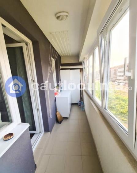 Apartament cu 2 camere decomandat, mobilat în Titan