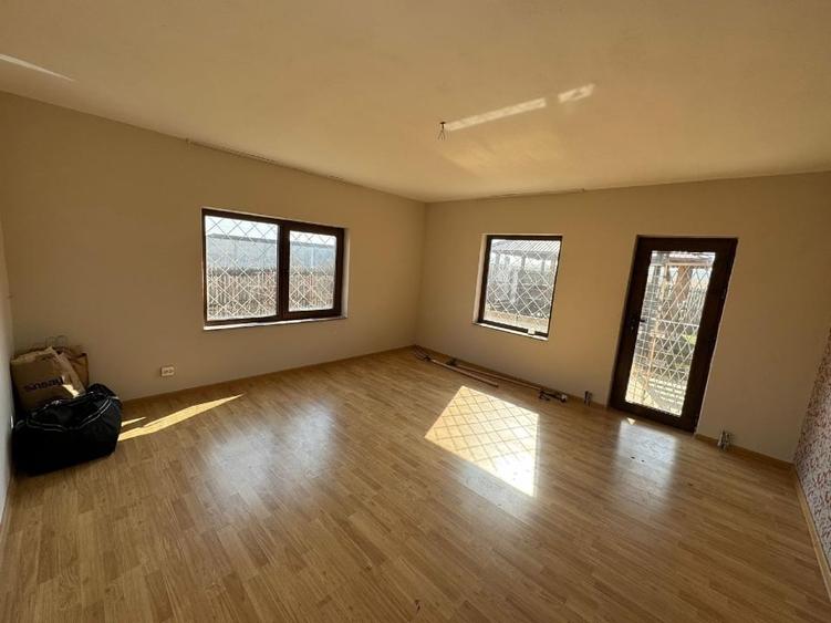 Casă individuală cu 5 camere cu Teren 620 Mp în Craiovei