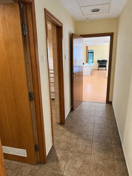 Birou, de 139 mp, în Tei