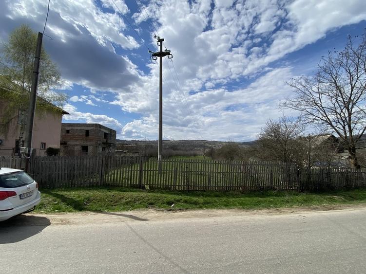 Teren în Pruni