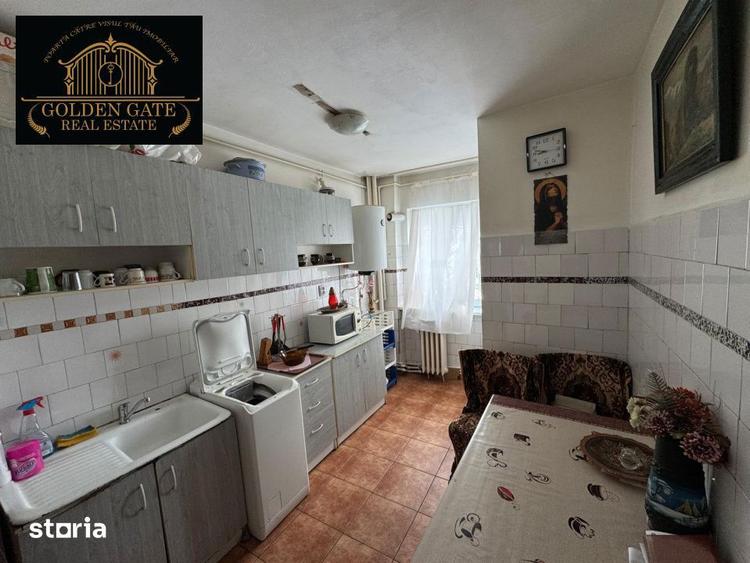 Apartament cu 3 camere decomandat, mobilat în Ferentari