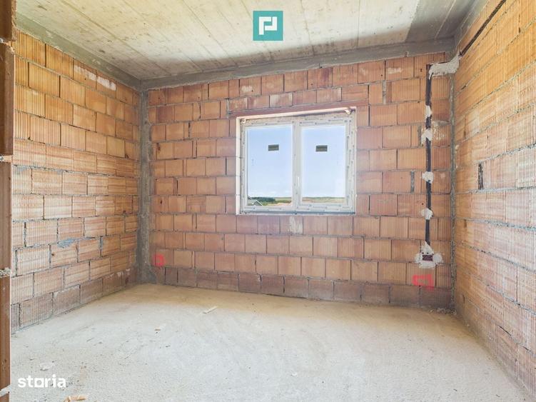Casă cu 3 camere în Covaci