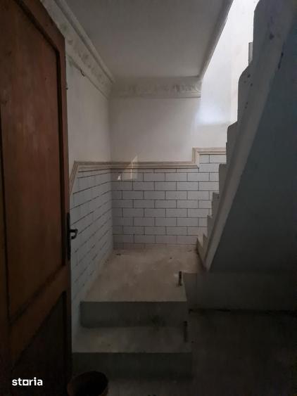 Casă cu 3 camere cu Teren 250 Mp în Morărești