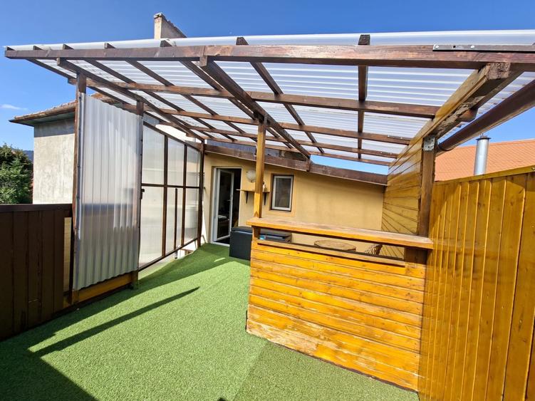 Apartament la casă, pe două niveluri – Zona Blumana, Str. Grădinarilor - 19