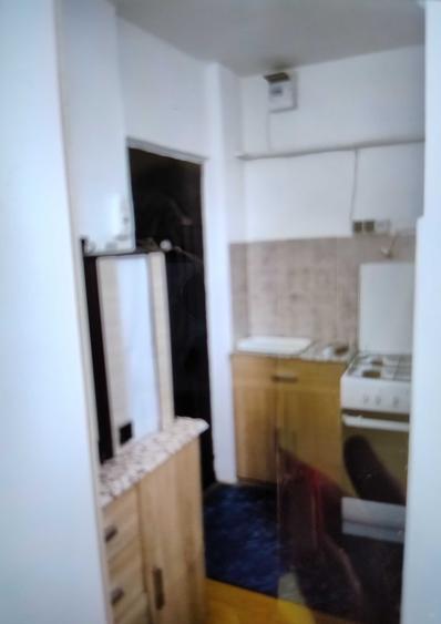 Garsonieră în Vest