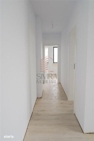 Apartament cu 3 camere în Sânmartin