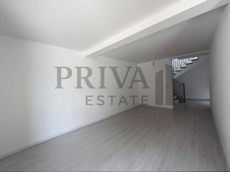 Duplex cu 4 camere cu Canalizare în Chișoda