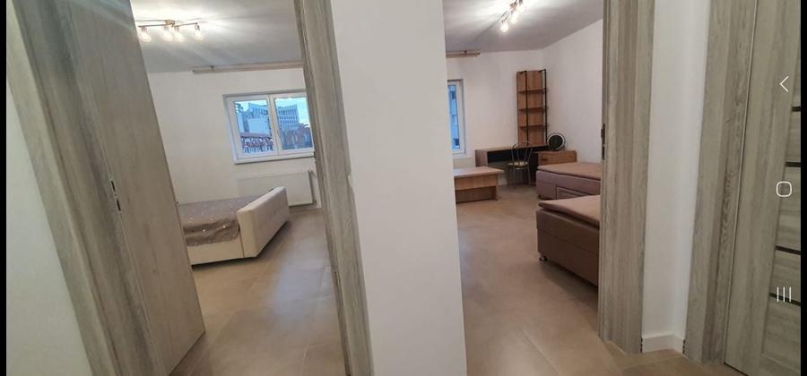 Apartament cu 2 camere decomandat în Aradului
