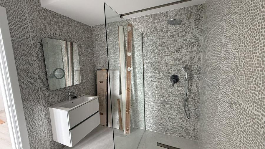 Apartament cu 3 camere decomandat în Nord