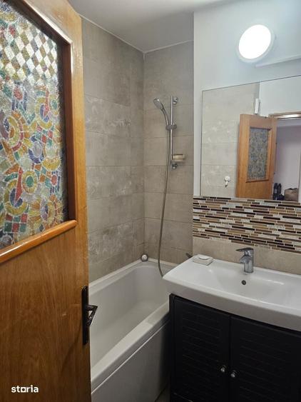 Apartament cu 3 camere în Micro 11