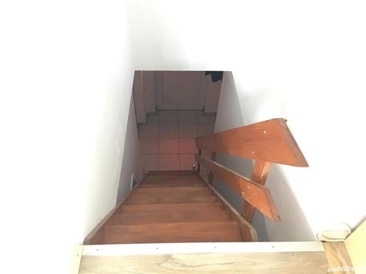 Casă individuală cu 5 camere cu Teren 1200 Mp în Studina