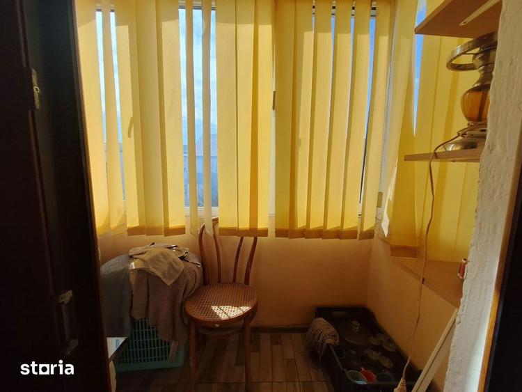 Apartament cu 3 camere decomandat, mobilat în Ciarda Roșie