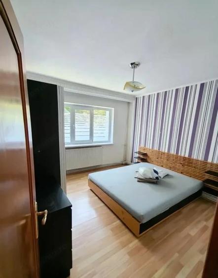 Apartament cu 3 camere decomandat în Ceair