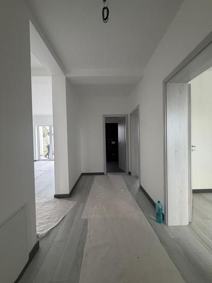 Duplex cu 3 camere cu Canalizare în Dumbrăvița