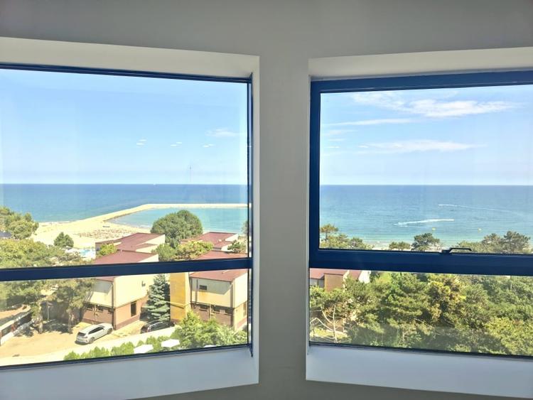 Apartament cu 3 camere semidecomandat în Olimp