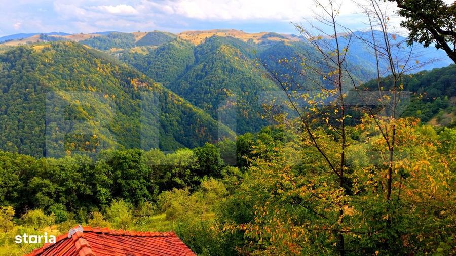 Casă cu 3 camere cu Teren 1000 Mp în Șugag