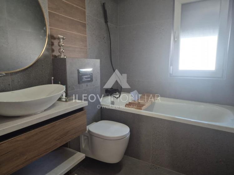 Casă cu 4 camere cu Teren 330 Mp în Tunari