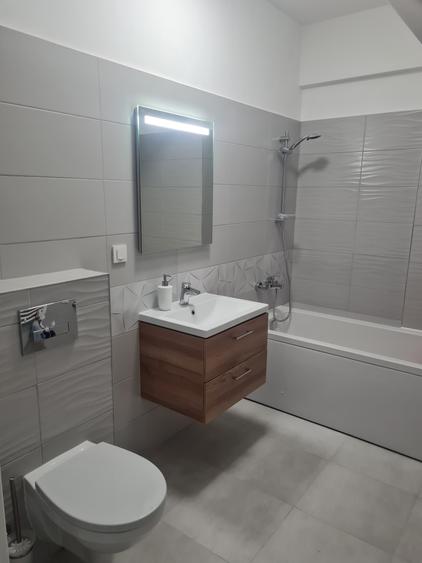 Apartament cu 2 camere semidecomandat în Tractorul