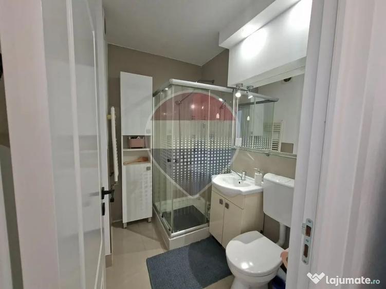 Apartament cu 3 camere decomandat în Săsar