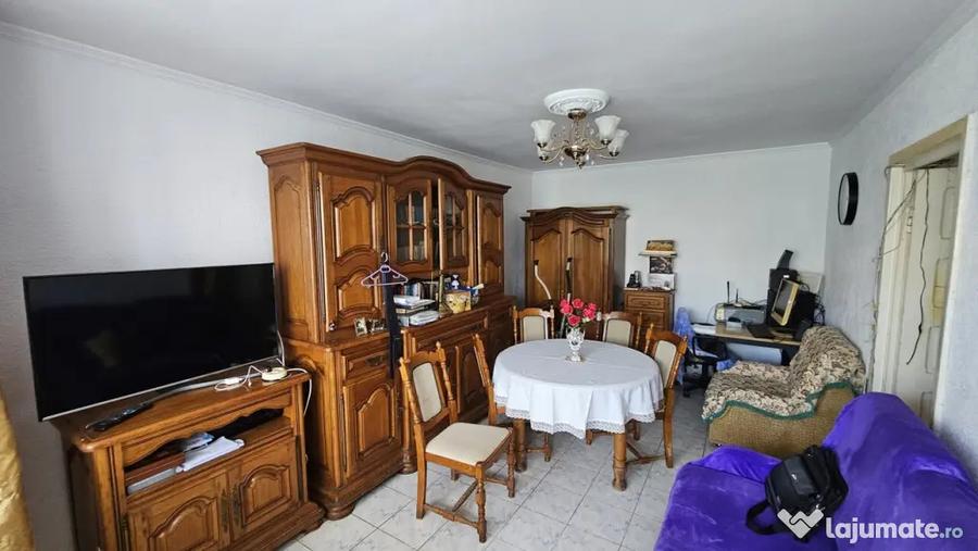 Apartament cu 2 camere decomandat în Ultracentral