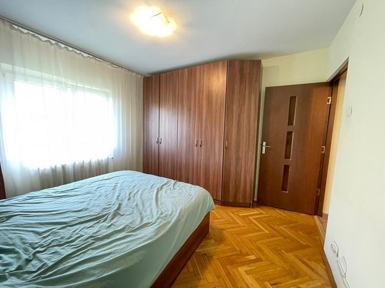Apartament cu 3 camere decomandat în Gară