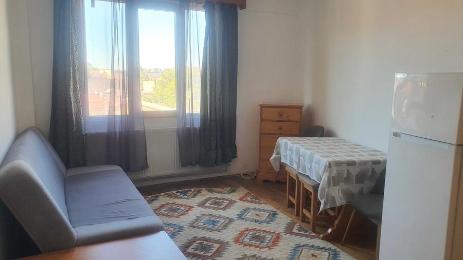 Garsonieră semidecomandată în Semicentral