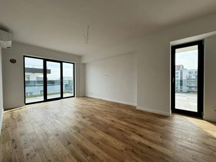 Apartament cu 2 camere decomandat în Titan