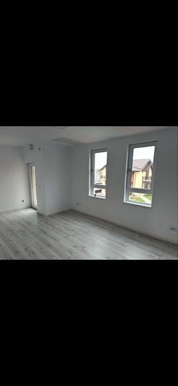 Casă cu 4 camere în Valea Lupului