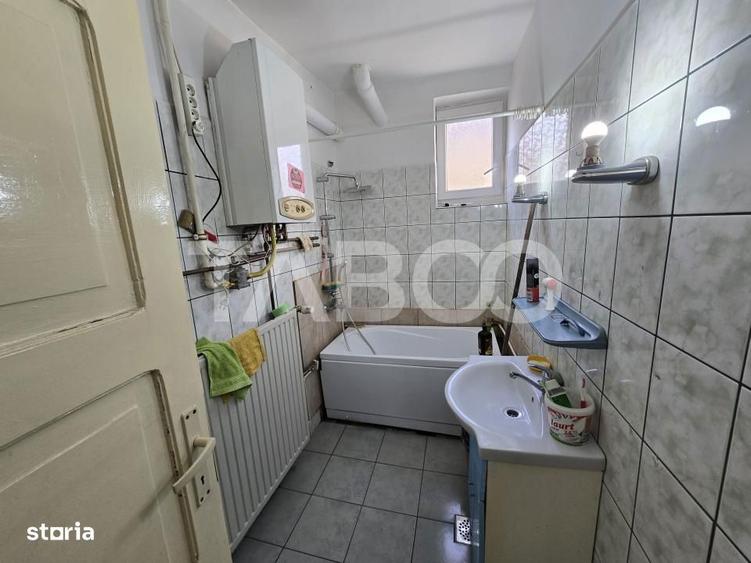 Apartament cu 3 camere decomandat, mobilat în Sub Arini