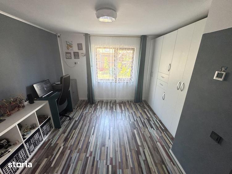 Casă cu 5 camere cu Teren 560 Mp în Valea Lupului