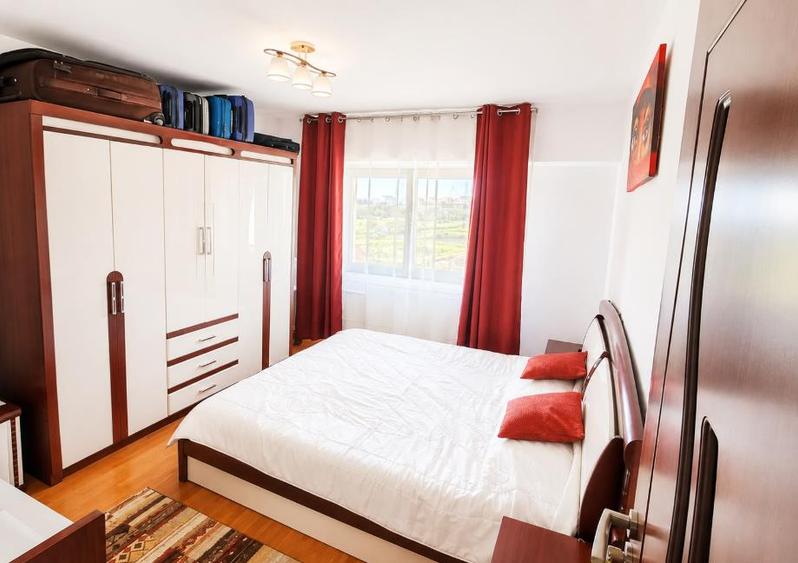 Apartament cu 3 camere decomandat în Scriitorilor