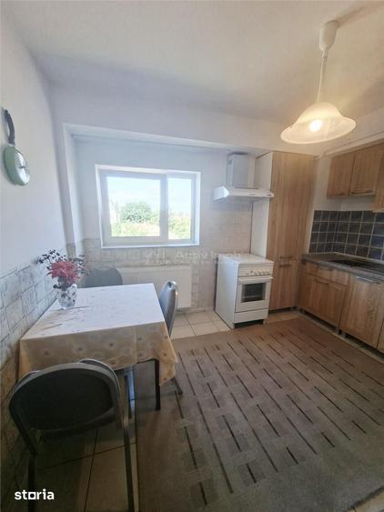 Apartament cu 2 camere decomandat în Trei Stejari